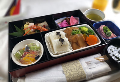 フィリピン航空ビジネスクラス機内食イメージ